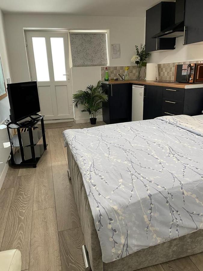 Brand New Studio Apartment With Beautiful Kitchen-Close To Liverpool City Centre Kültér fotó
