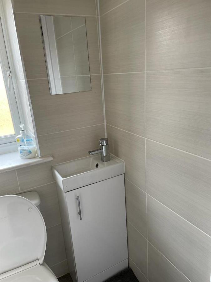Brand New Studio Apartment With Beautiful Kitchen-Close To Liverpool City Centre Kültér fotó